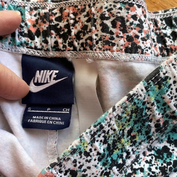Nike Paint Splatter Print Cropped Leggings Crops Cropped Pants Running Tights S - Picture 3 of 7